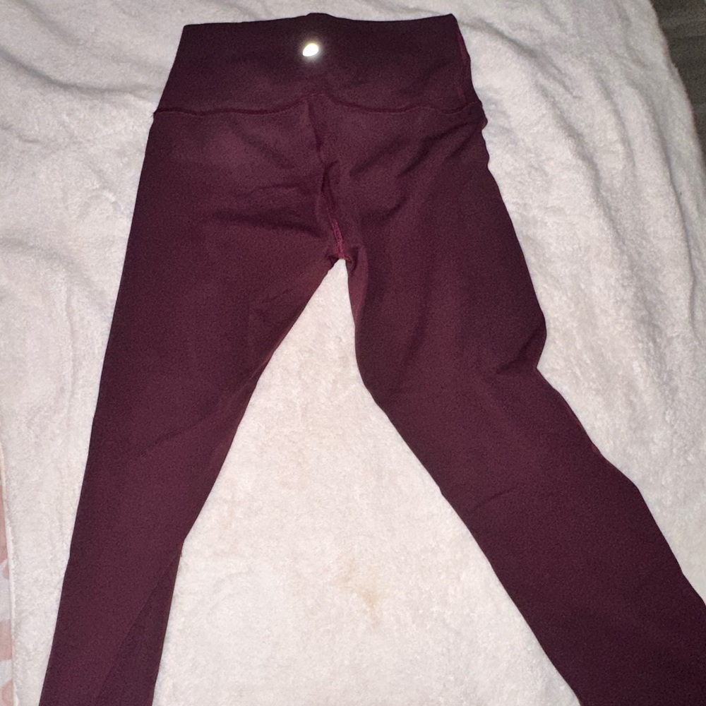 LULULEMON SIZE 4
